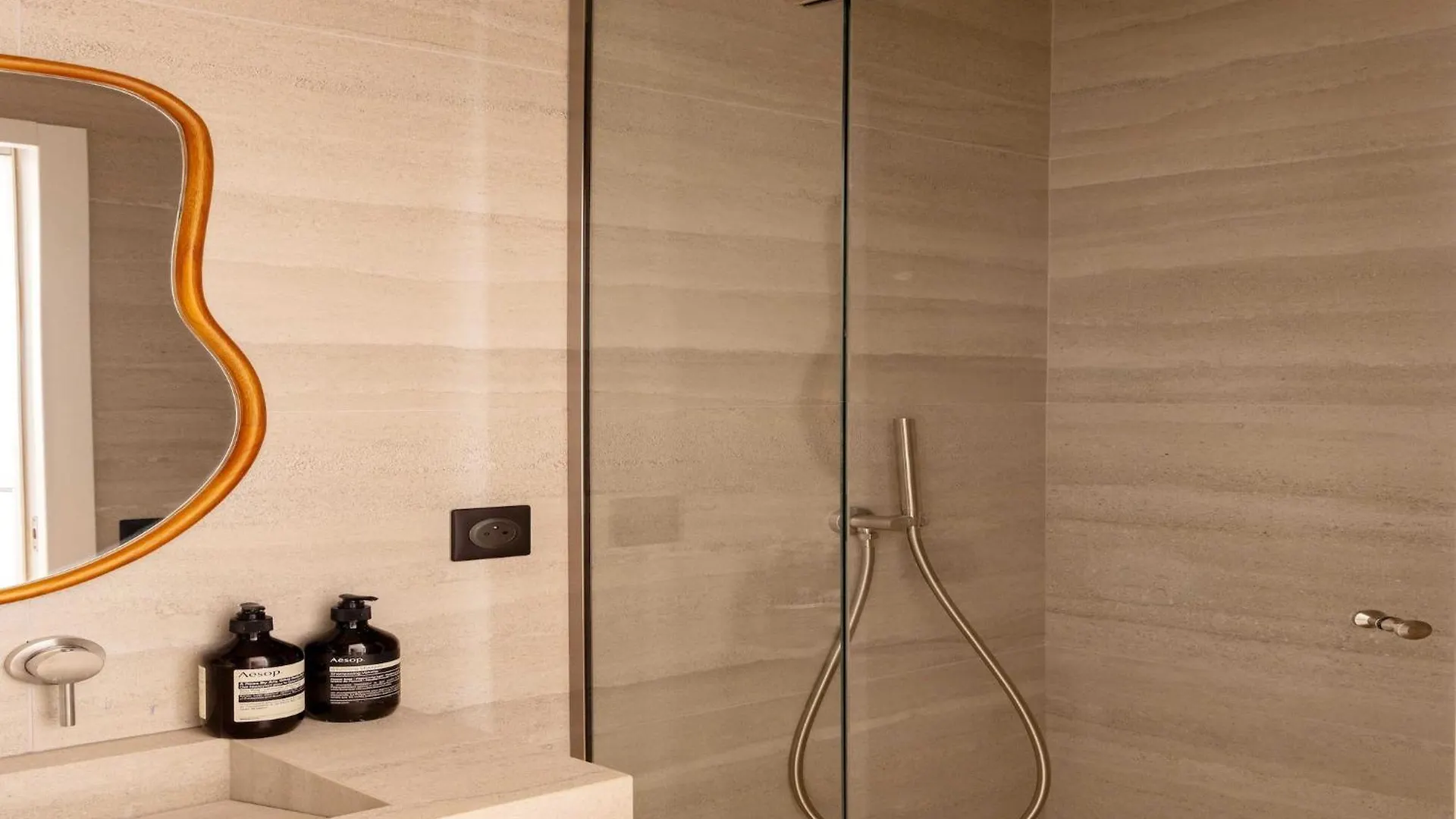 Spacious Apartment -2Br-6P- Le Marais Paris