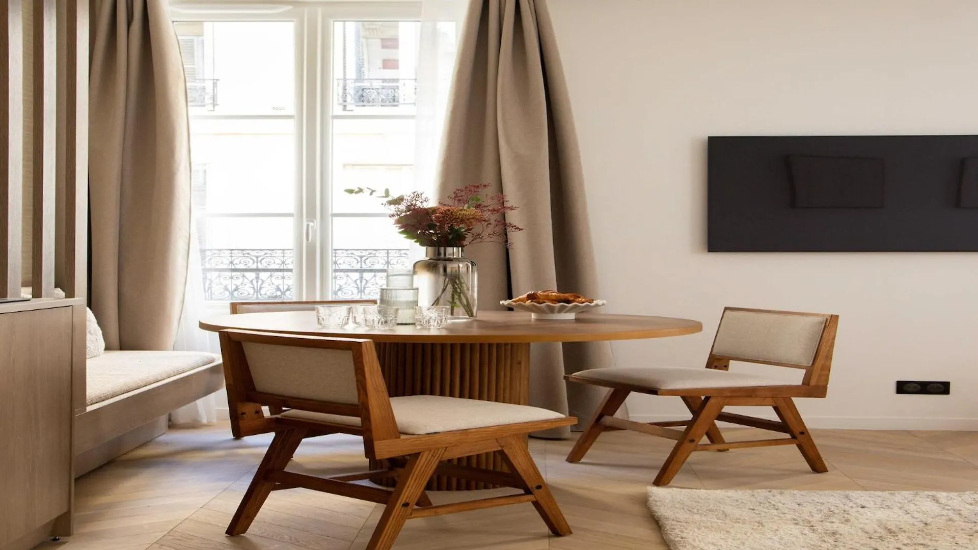 Spacious Apartment -2Br-6P- Le Marais Paris France